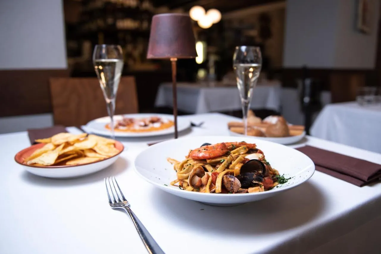 Hotel Osteria della Pista dal 1875 Casorate Sempione