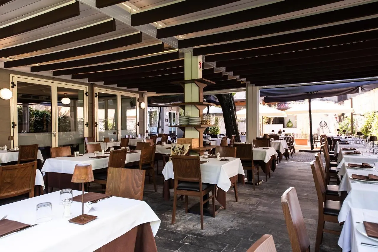 Hotel Osteria della Pista dal 1875 Casorate Sempione 4*,  Italia
